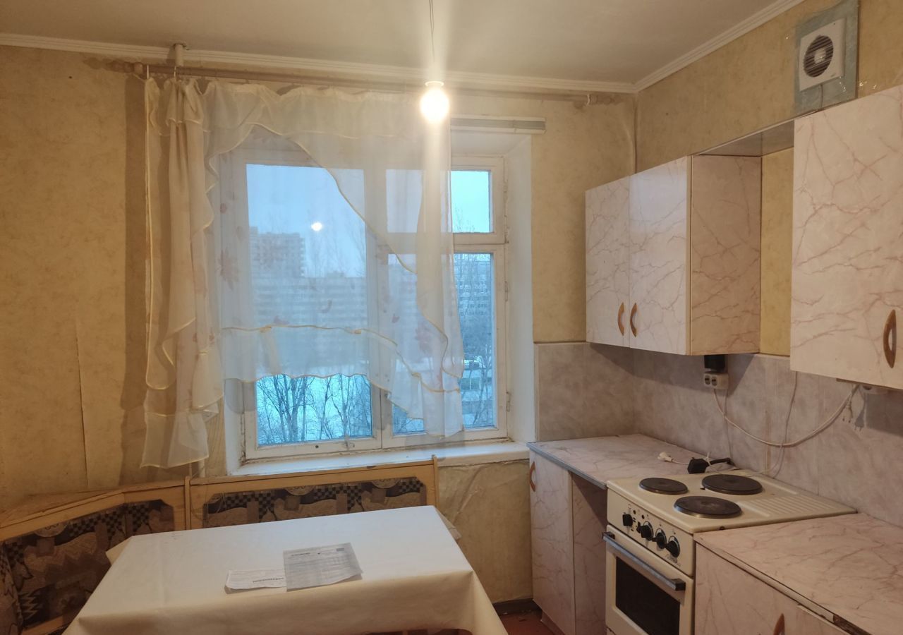 квартира г Тольятти р-н Автозаводский ул 40 лет Победы 110 фото 1