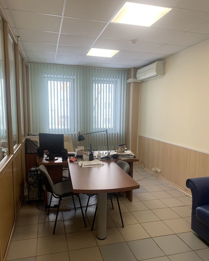 офис г Тольятти р-н Автозаводский 12-й квартал б-р Гая 19 фото 2