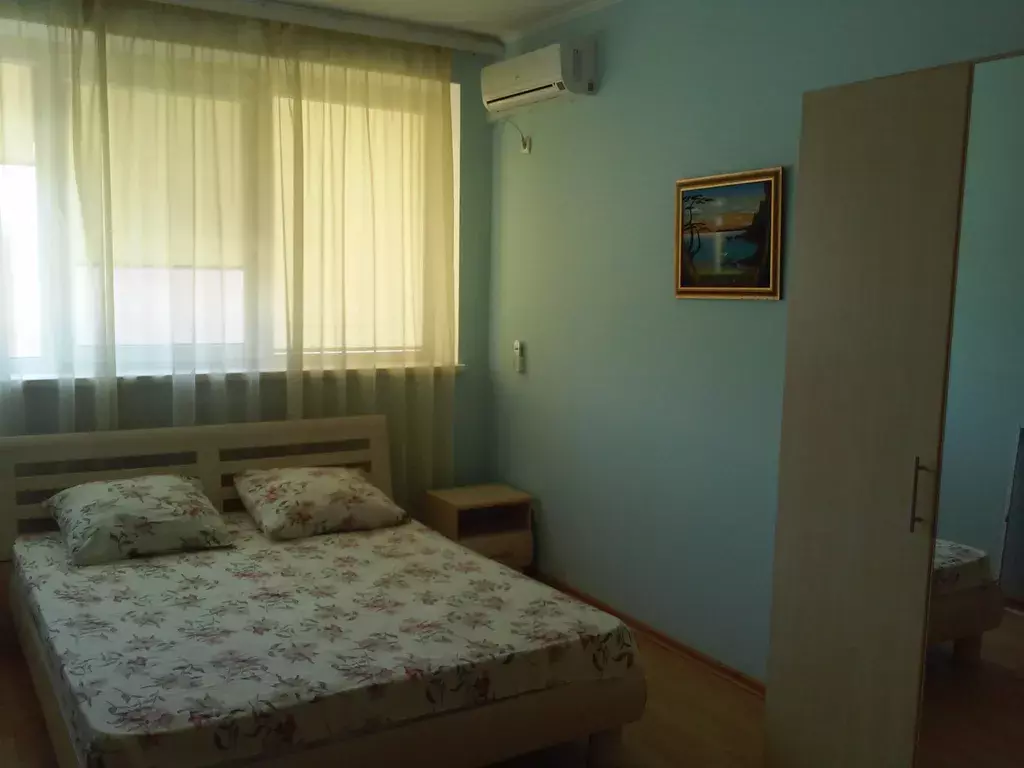 комната г Феодосия наб Черноморская 42д фото 1