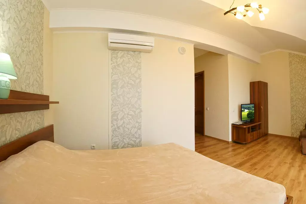 комната г Алушта с Солнечногорское ул Курортная 4д фото 3