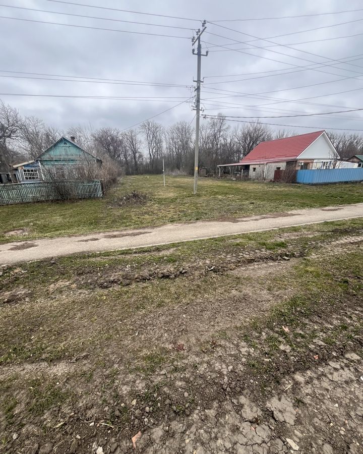 земля р-н Новопокровский п Кубанский ул Линейная 16 Кубанское сельское поселение, Кубанский фото 1