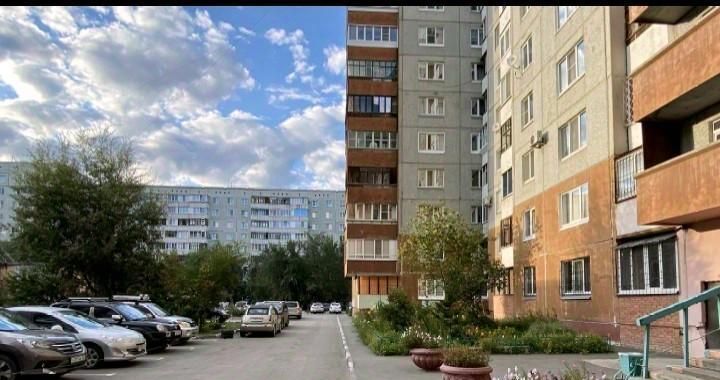 квартира г Омск р-н Кировский ул Конева 14/1 фото 1