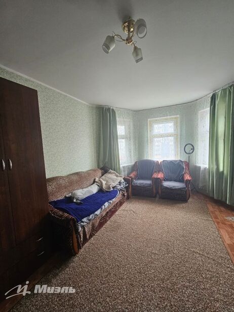 квартира г Орел р-н Заводской б-р Молодежи 17 фото 2