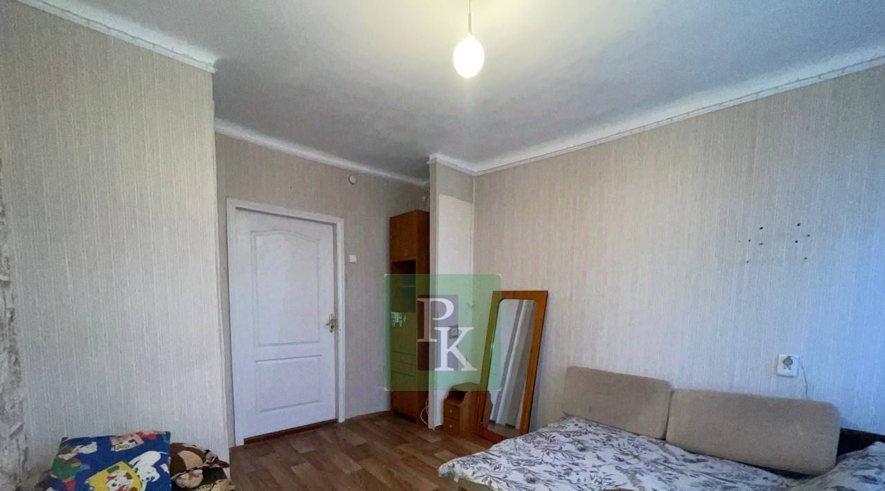комната г Симферополь р-н Железнодорожный ул Гайдара 4а фото 1