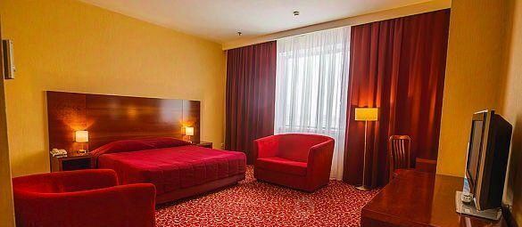 комната г Казань метро Площадь Тукая ул Петербургская 11 фото 1