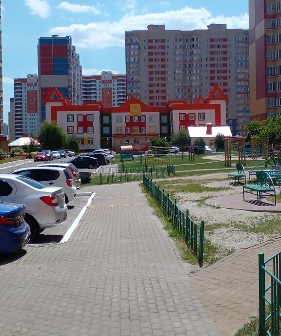 квартира г Курск пр-кт Анатолия Дериглазова 81 фото 4