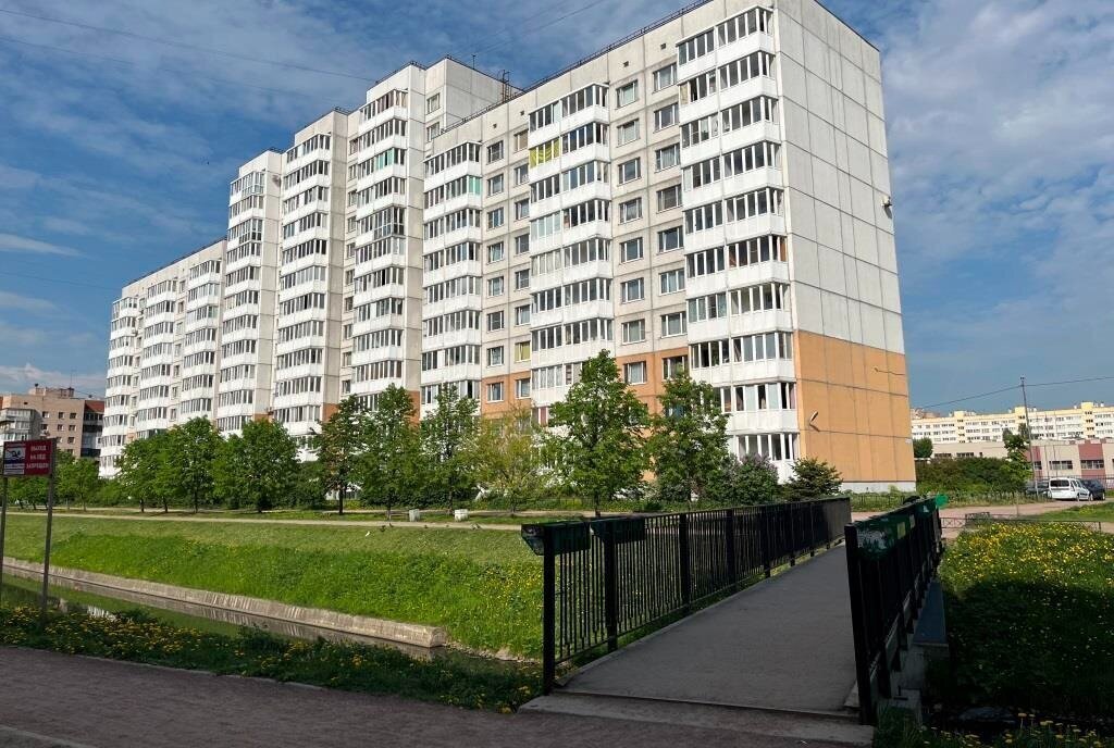 квартира г Санкт-Петербург метро Проспект Ветеранов пр-кт Ленинский 115к/2 фото 2