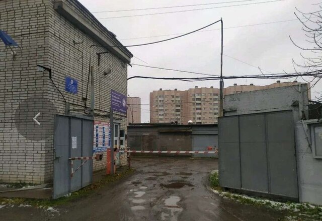 гараж метро Комендантский Проспект фото