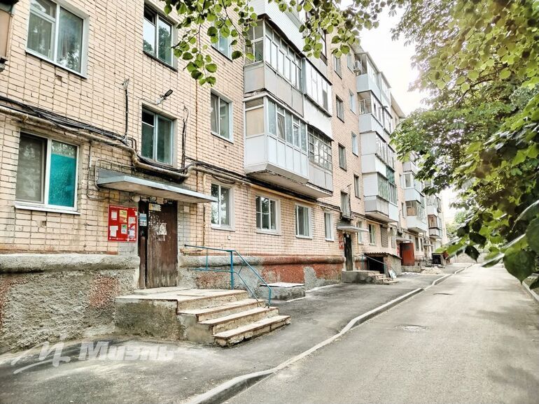 квартира г Орел р-н Заводской ул МОПРа 12 фото 2