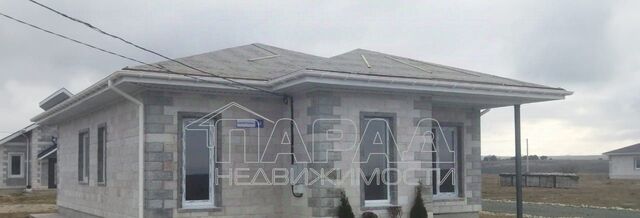 дом с Новозбурьевка с пос, Чистенское фото