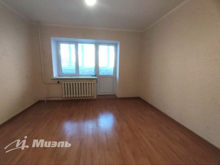 квартира г Орел р-н Заводской б-р Молодежи 16 фото 2