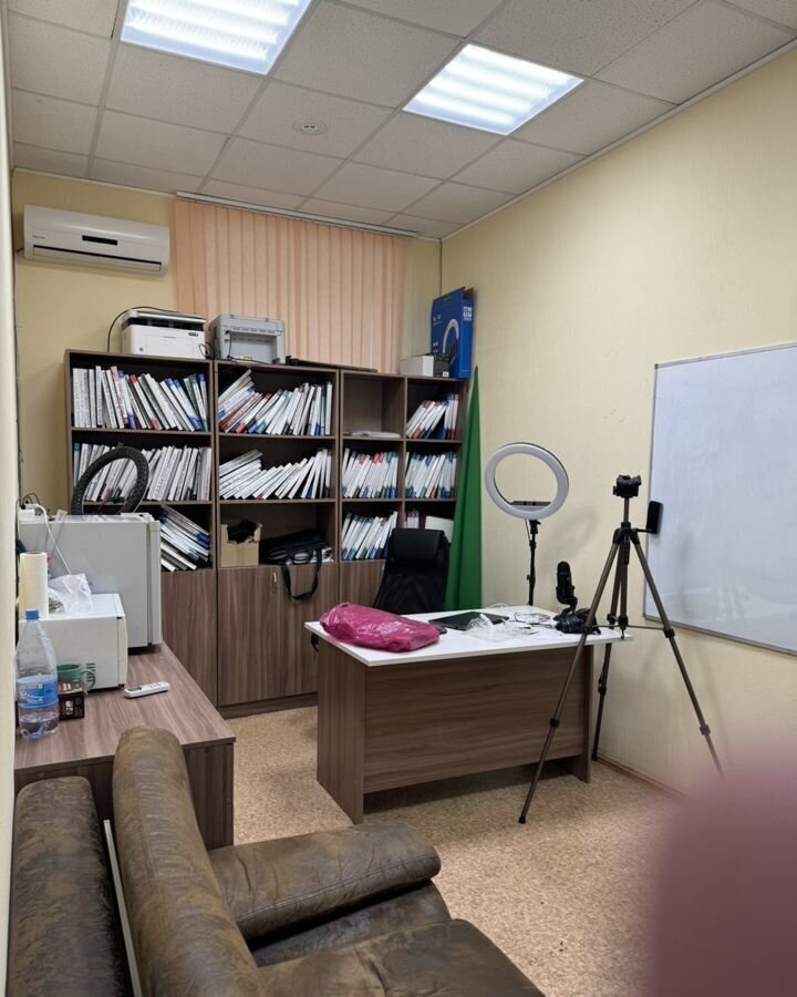офис г Челябинск р-н Центральный ул Сони Кривой 38 фото 1