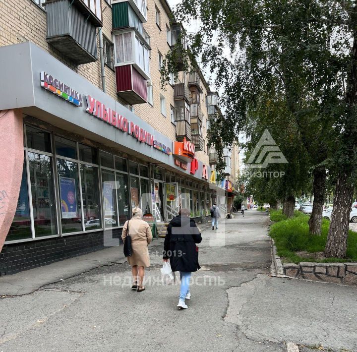 торговое помещение г Челябинск р-н Тракторозаводский ул Бажова 42 фото 1