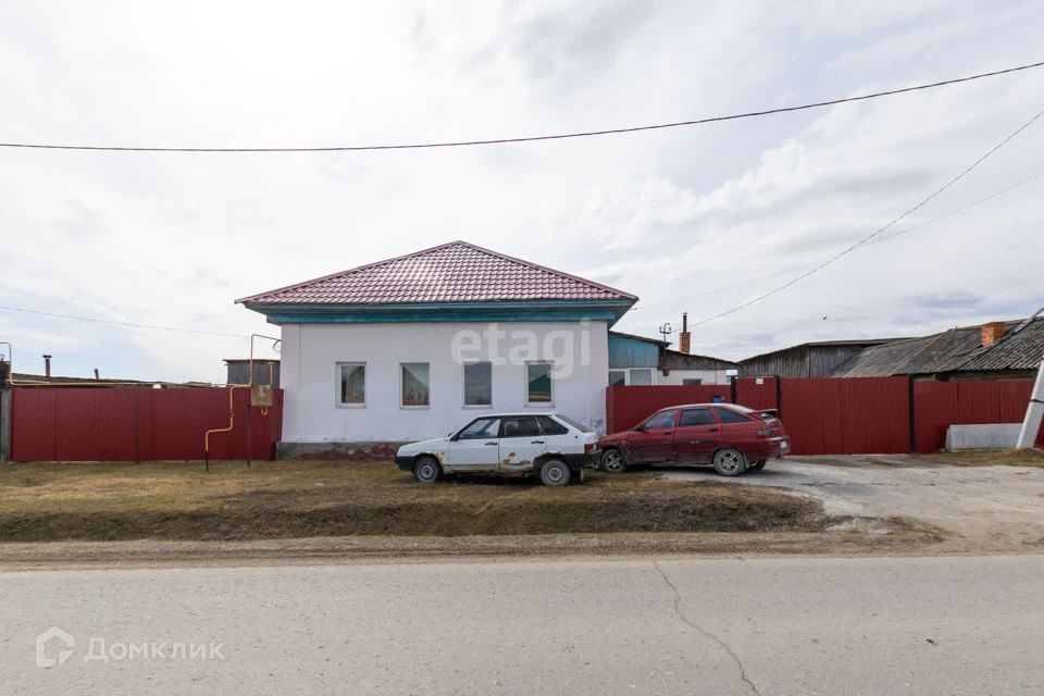 дом р-н Тюменский с Ембаево ул М.Джалиля Ембаевское сельское поселение фото 2