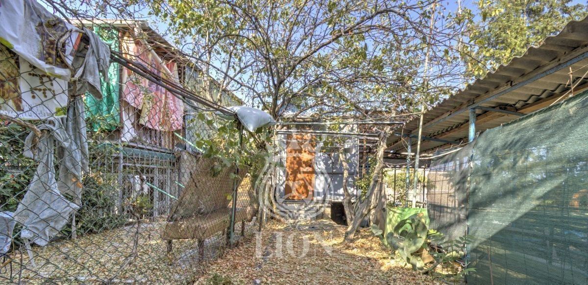 гараж г Алушта п Семидворье пер Солнечный фото 27