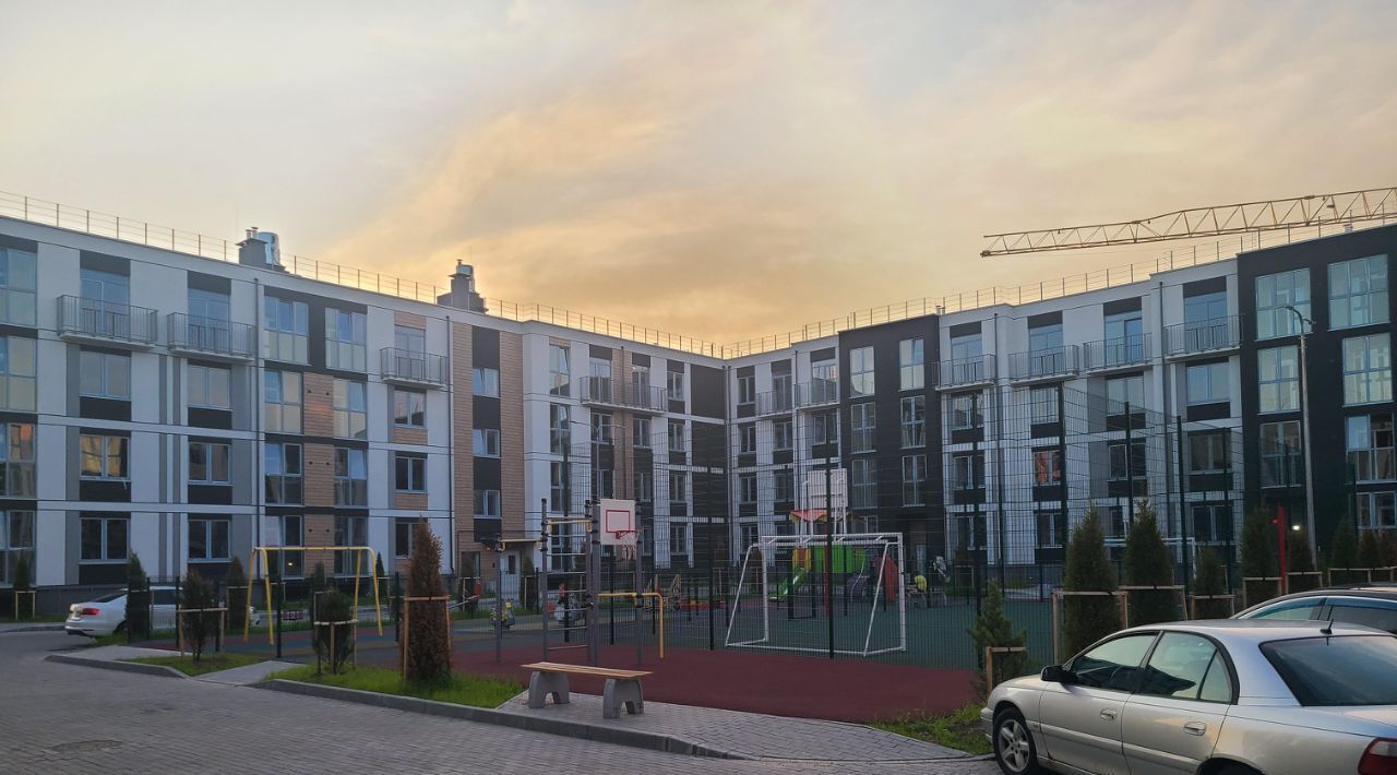 квартира г Калининград р-н Центральный ул Сержанта Мишина 81к/2 фото 3