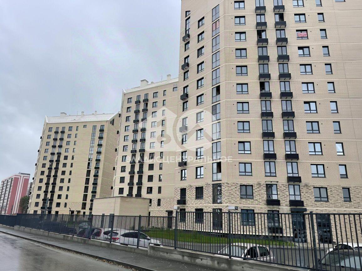 квартира г Новосибирск р-н Калининский ул Декоративный Питомник 21 фото 2