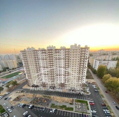 р-н Дзержинский ул им. Расула Гамзатова 21 фото