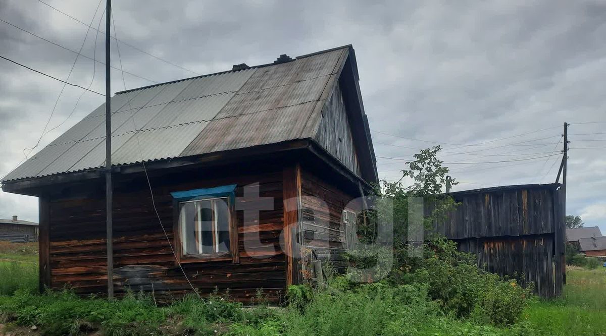 дом р-н Пригородный с Петрокаменское ул Октябрьской Революции фото 3