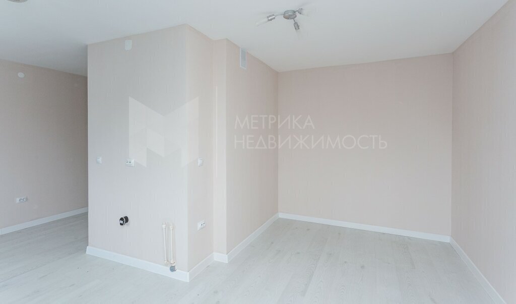 квартира г Тюмень ул Мельникайте 83 фото 11