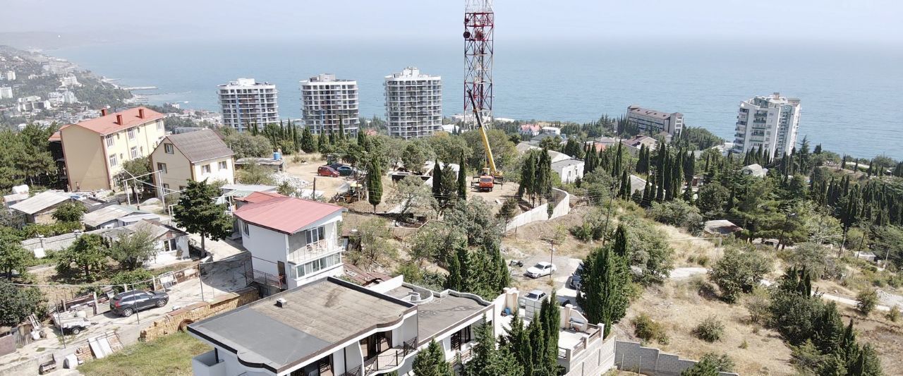 офис г Алушта ул. Сергеева-Ценского, 17А фото 1