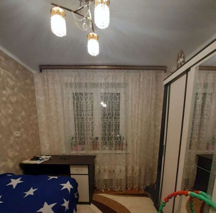 квартира г Тольятти р-н Автозаводский 16 квартал ул 70 лет Октября 45 фото 2