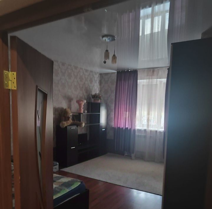 квартира г Волгоград р-н Дзержинский ул им. Хорошева 99 фото 4