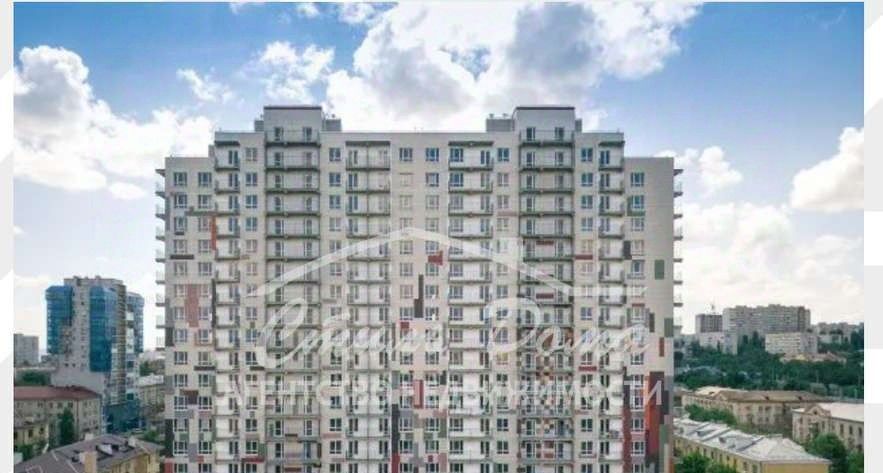 квартира г Волгоград р-н Ворошиловский ул им. Огарева 21б фото 1