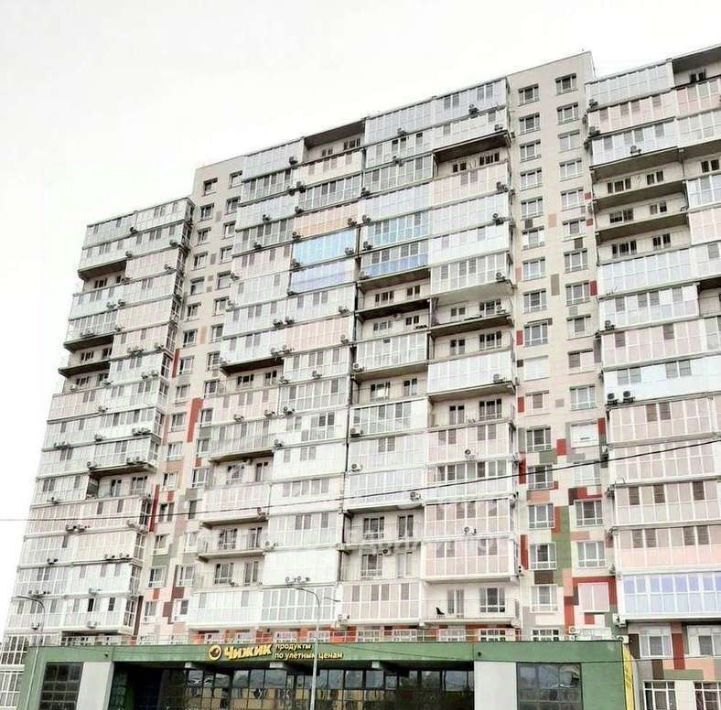 квартира г Волгоград р-н Ворошиловский ул им. Огарева 21б фото 2