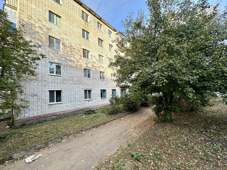 квартира г Орел р-н Советский ул Андрианова 1 фото 2