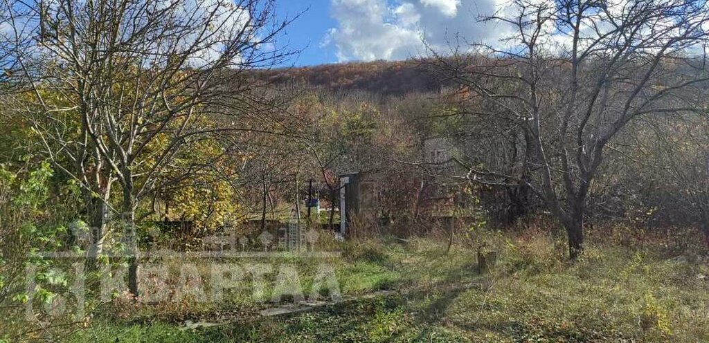 дом г Новороссийск п Верхнебаканский СОТ Баканское, улица имени Геннадия Фиша, 14 фото 4