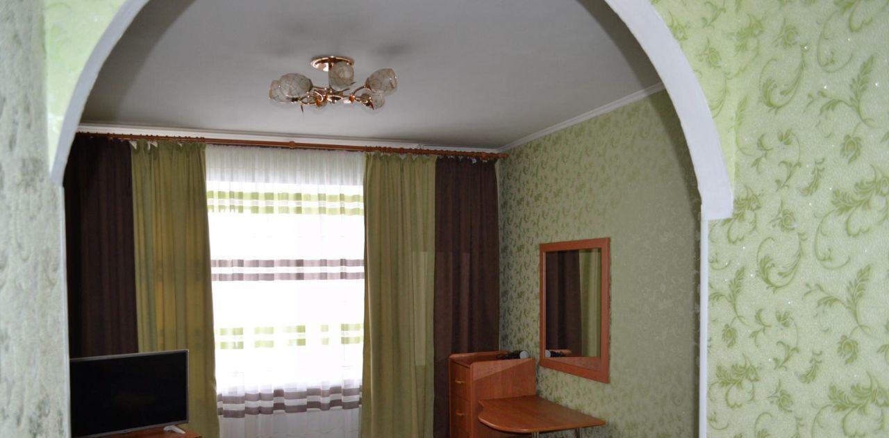 комната г Ялуторовск ул Ленина 56 фото 1