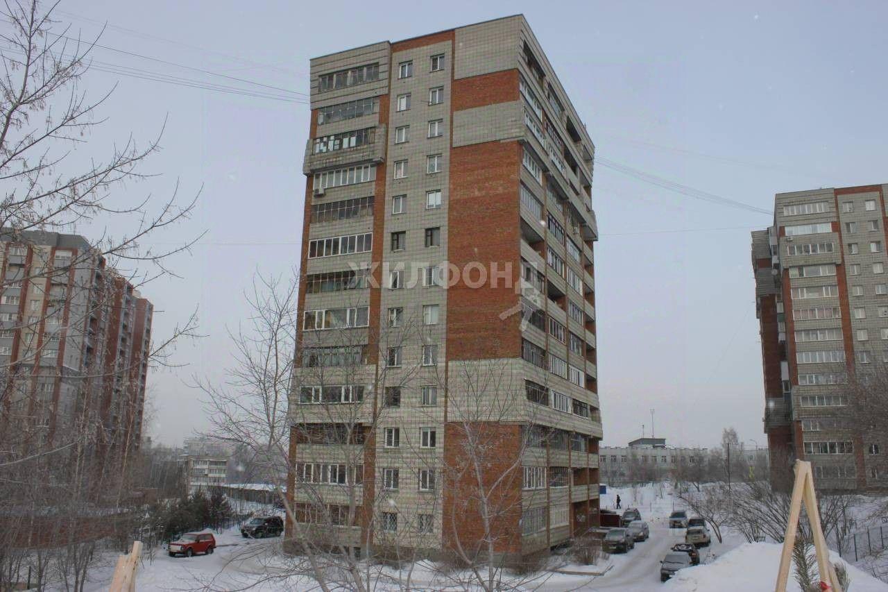 квартира г Новосибирск р-н Дзержинский ул Толбухина 21 фото 15