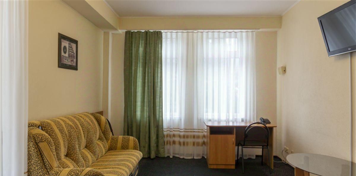 комната г Алушта пгт Партенит ул Партенитская 1б фото 5