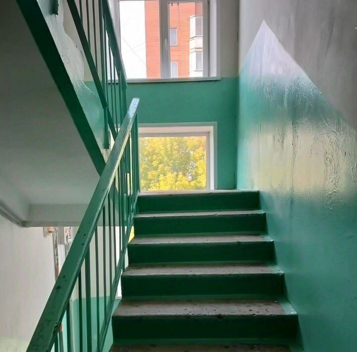 квартира г Новокузнецк р-н Куйбышевский ул Батюшкова 17 фото 17