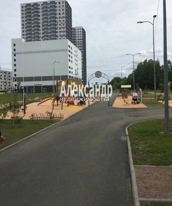 квартира г Санкт-Петербург метро Проспект Просвещения наб Реки Каменки 19к/1 округ Коломяги фото 6