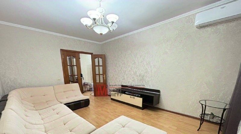 квартира г Старый Оскол мкр Королева 11 фото 2
