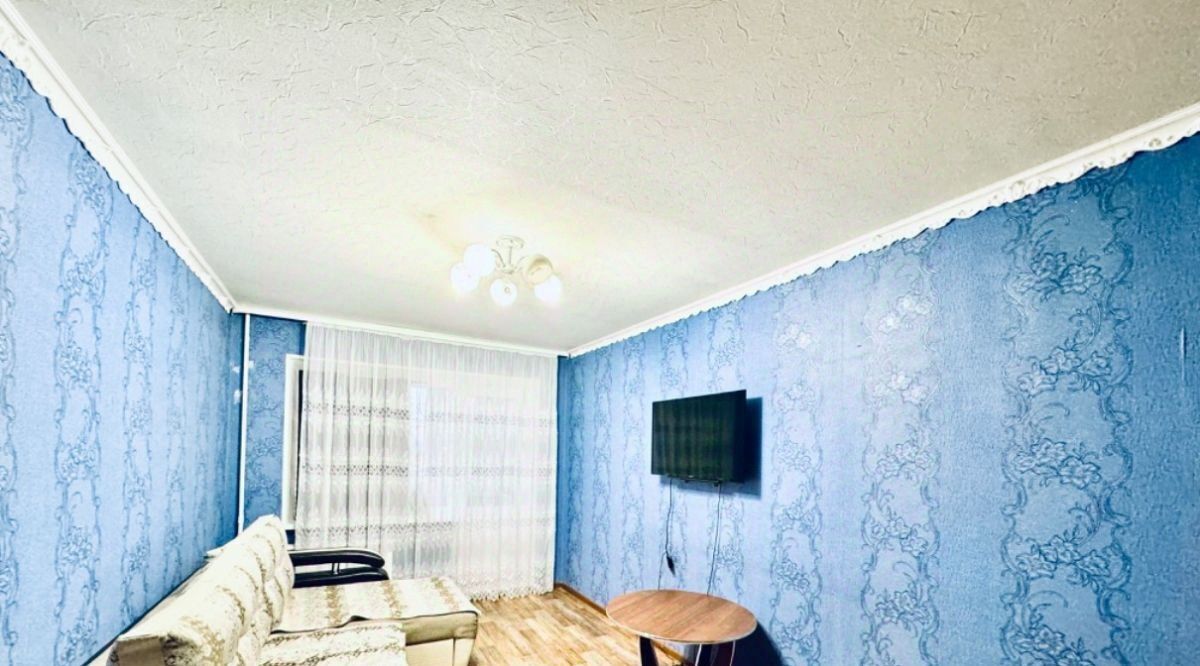 квартира г Нижневартовск ул Маршала Жукова 4 фото 1