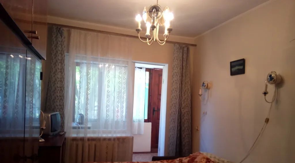комната г Феодосия проезд 3-й Профсоюзный 20 фото 10