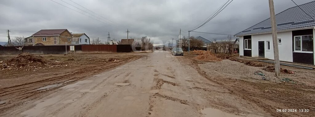 дом р-н Симферопольский с Перевальное ул Армавирская фото 4