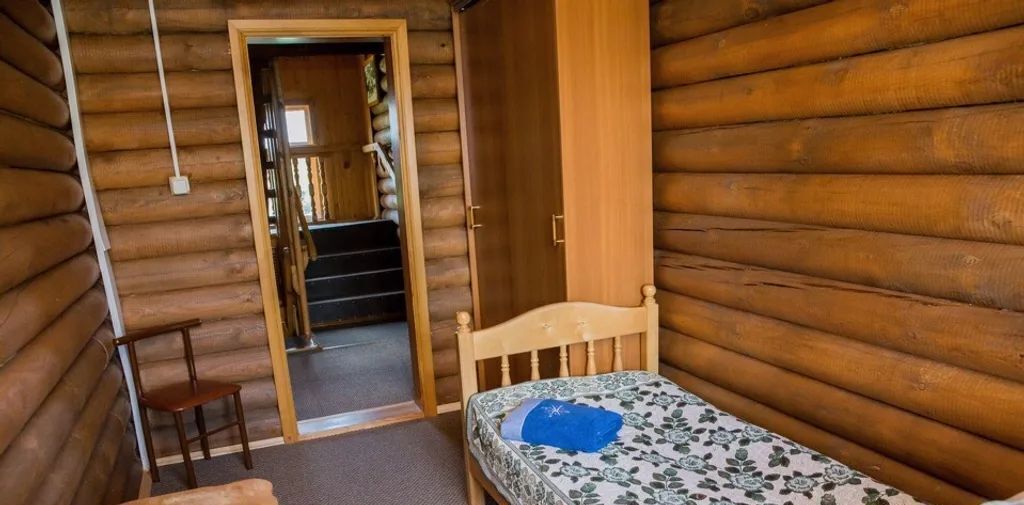 комната г Междуреченск ул Куюкова 1а фото 1