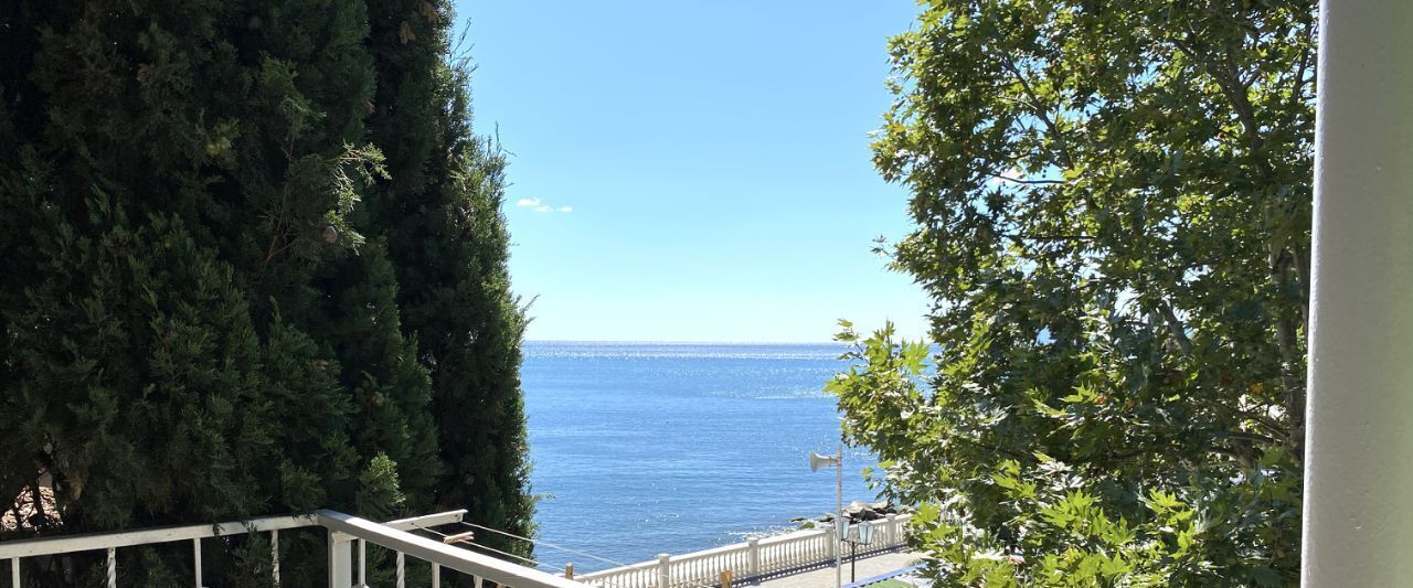 офис г Алушта с Малореченское ул Парковая 27в фото 8