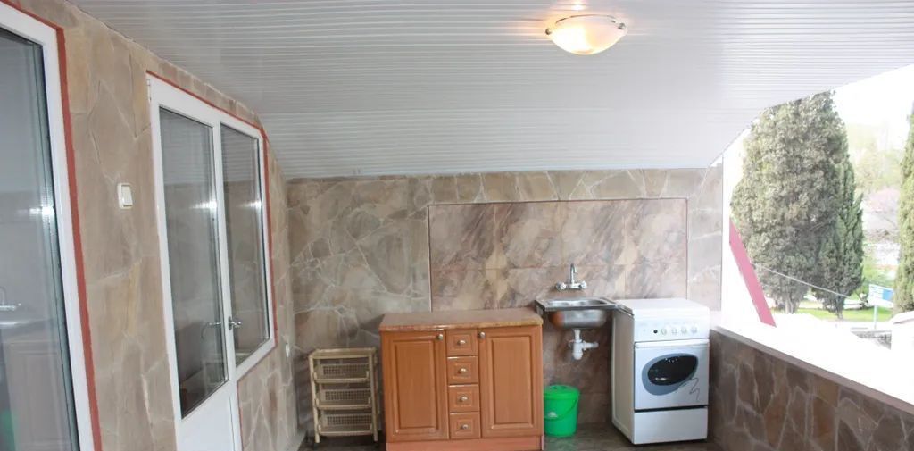 комната г Алушта ул Красноармейская 12 фото 14