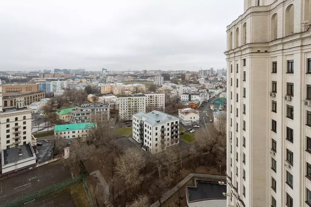 комната г Москва метро Таганская Котельническая набережная, 1/15к Б, Московская область фото 2