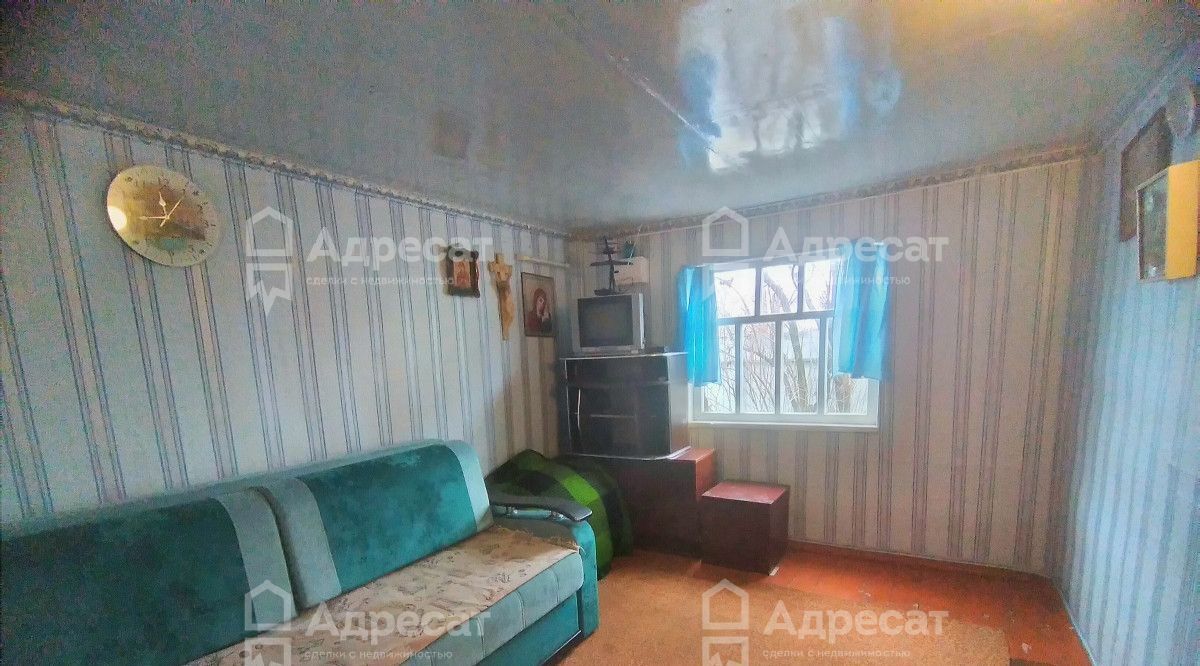 дом г Волжский снт Радуга ул Гранатовая фото 1