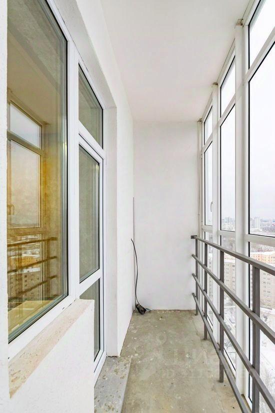квартира г Екатеринбург р-н Железнодорожный ул Среднеуральская 9 фото 14