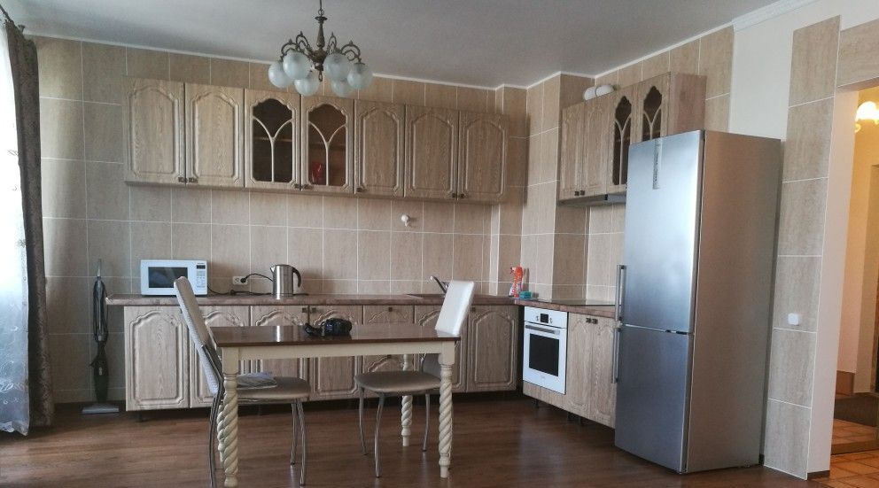 квартира г Саратов р-н Фрунзенский ул им Пугачева Е.И. 51б фото 1