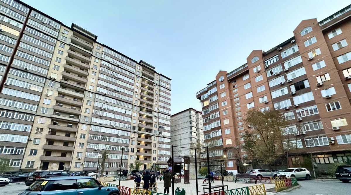 квартира г Махачкала р-н Ленинский ул Батырая 136м фото 1