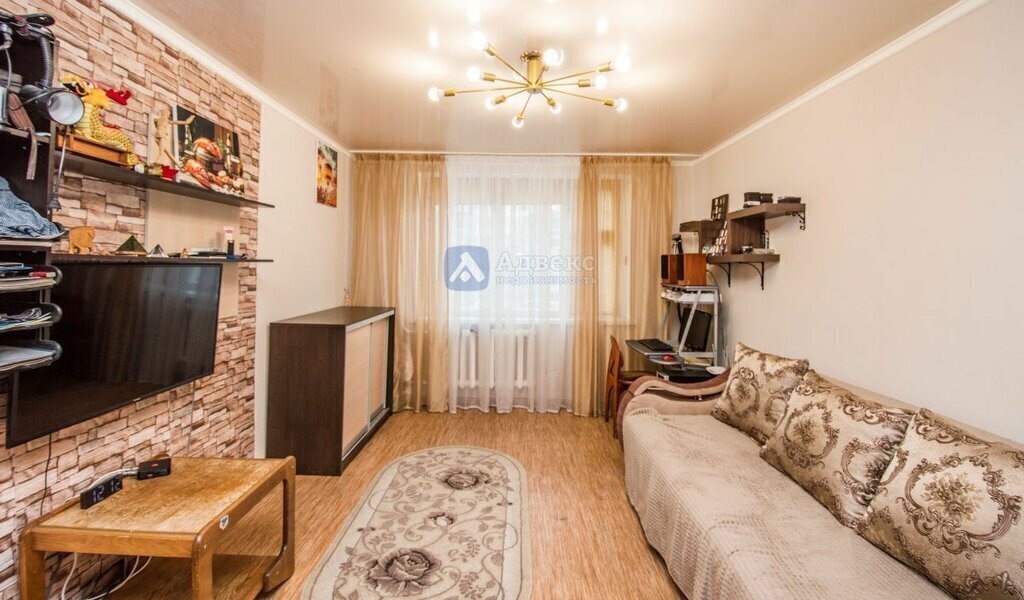 квартира г Тюмень ул Николая Семенова 27к/2 фото 1