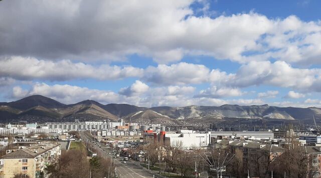 комната р-н Центральный ул Леженина фото